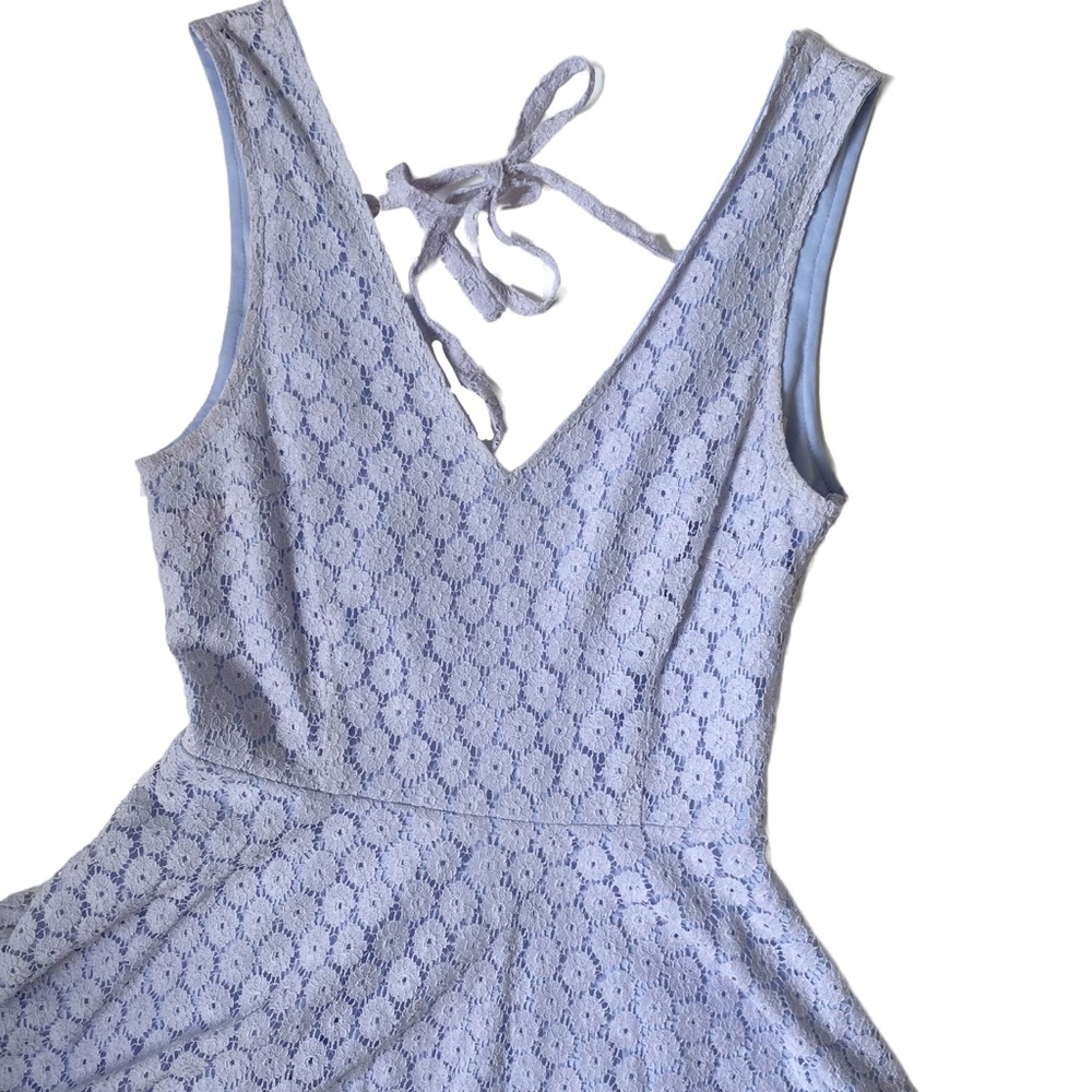 Altar’s State Blue Lilac Crochet Lace Vneck Tie-back above the knee Summer Dress
